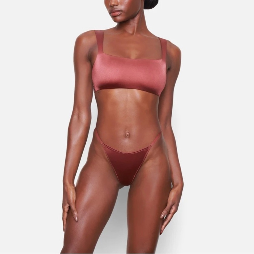 NWT SKIMS satin dipped thong
